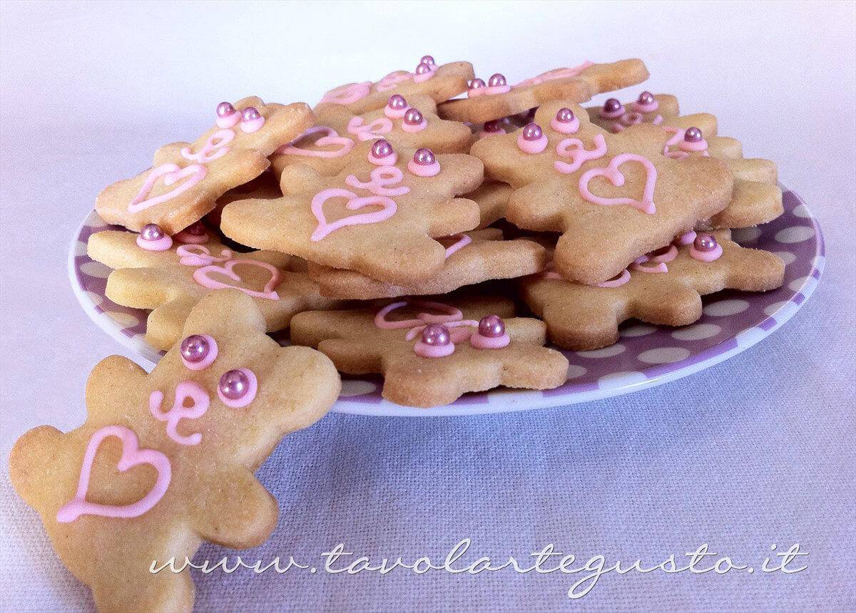 Biscotti decorati Orsetti del cuore - Ricetta Biscotti decorati Orsetti Biscotti decorati Orsetti del cuore - Ricetta Biscotti decorati Orsetti