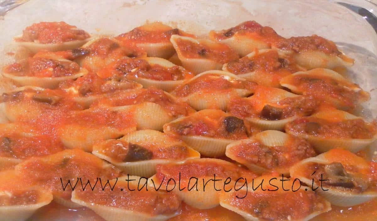 conchiglioni ripieni come fare i conchiglioni ripieni di melanzane e mozzarella 17