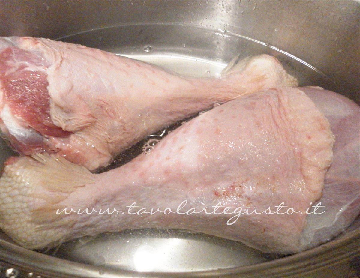 Bollire il Tacchino - Ricetta Fusi di Tacchino al forno con patate Bollire il Tacchino - Ricetta Fusi di Tacchino al forno con patate