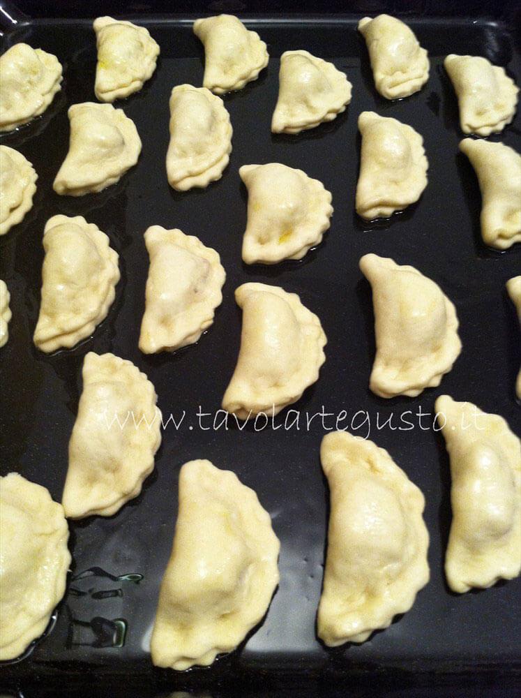 pizzette uovo e salame8 pizzette uovo e salame8