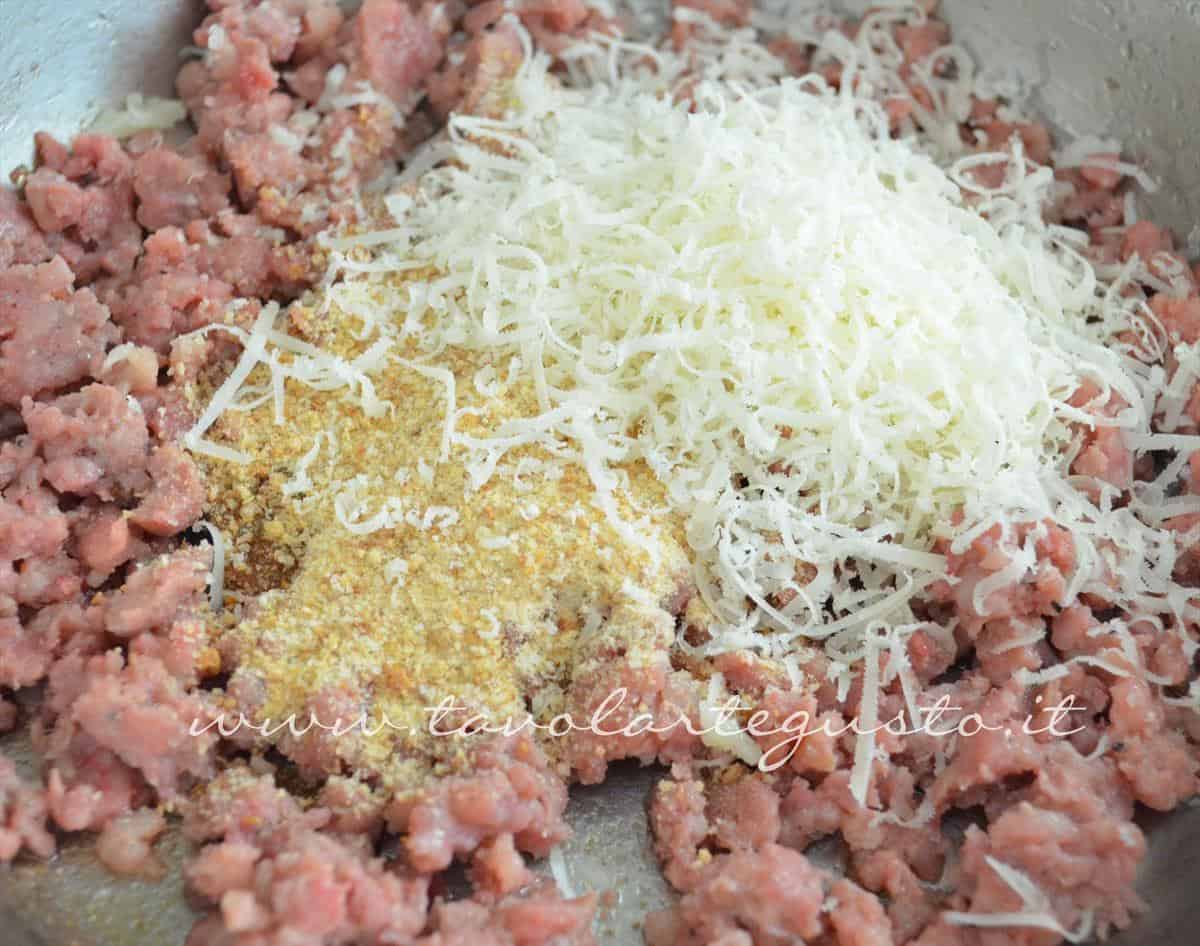 involtini di verza con salsiccia e scamorza4 involtini di verza con salsiccia e scamorza4