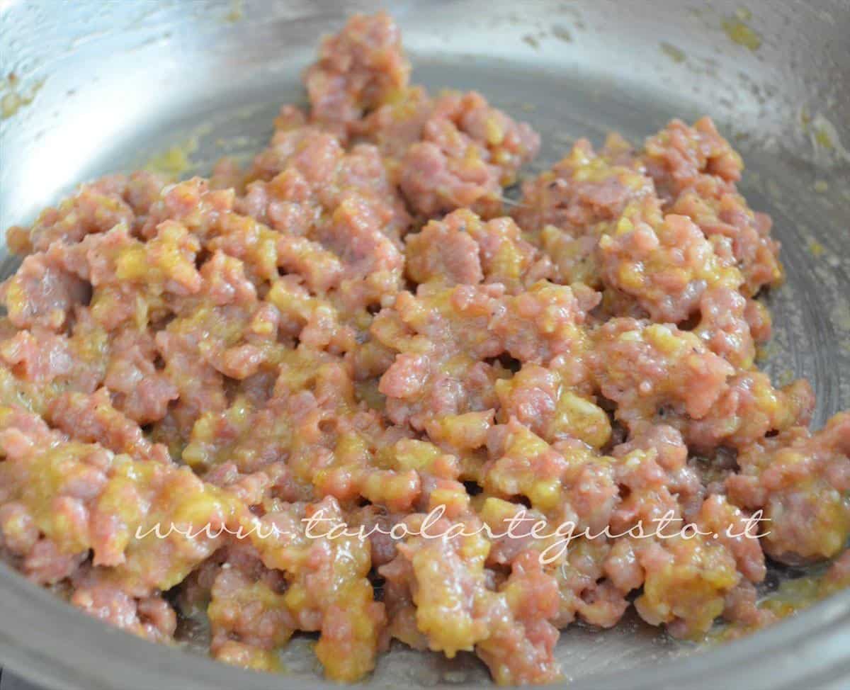 involtini di verza con salsiccia e scamorza6 involtini di verza con salsiccia e scamorza6