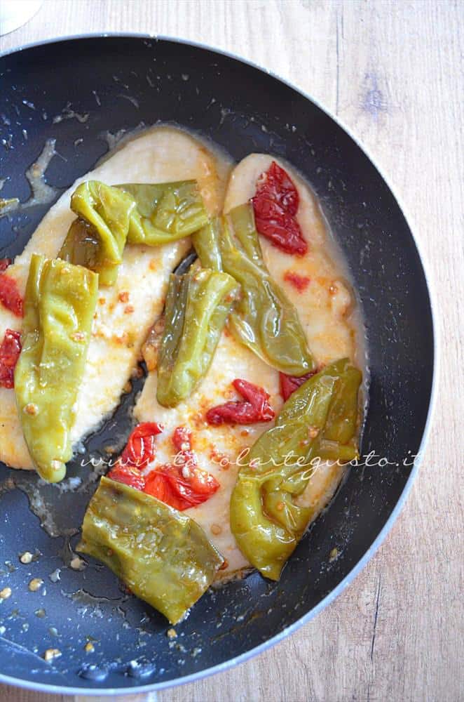scaloppine al kumquat, peperoncini verdi e mandorle14 scaloppine al kumquat, peperoncini verdi e mandorle14