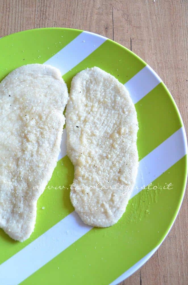 scaloppine al kumquat, peperoncini verdi e mandorle4 scaloppine al kumquat, peperoncini verdi e mandorle4