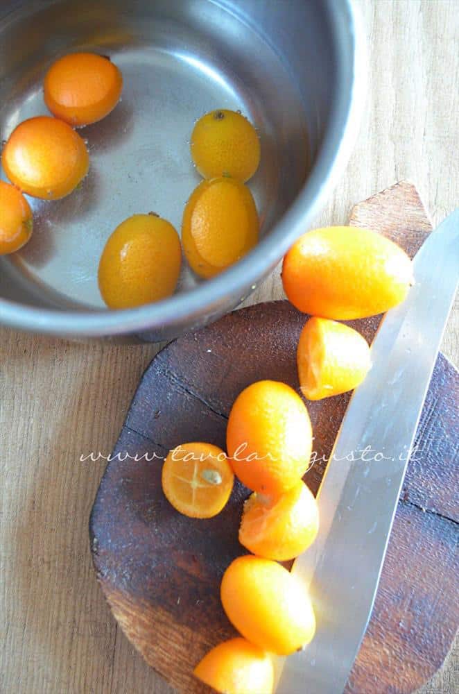 scaloppine al kumquat, peperoncini verdi e mandorle8 scaloppine al kumquat, peperoncini verdi e mandorle8
