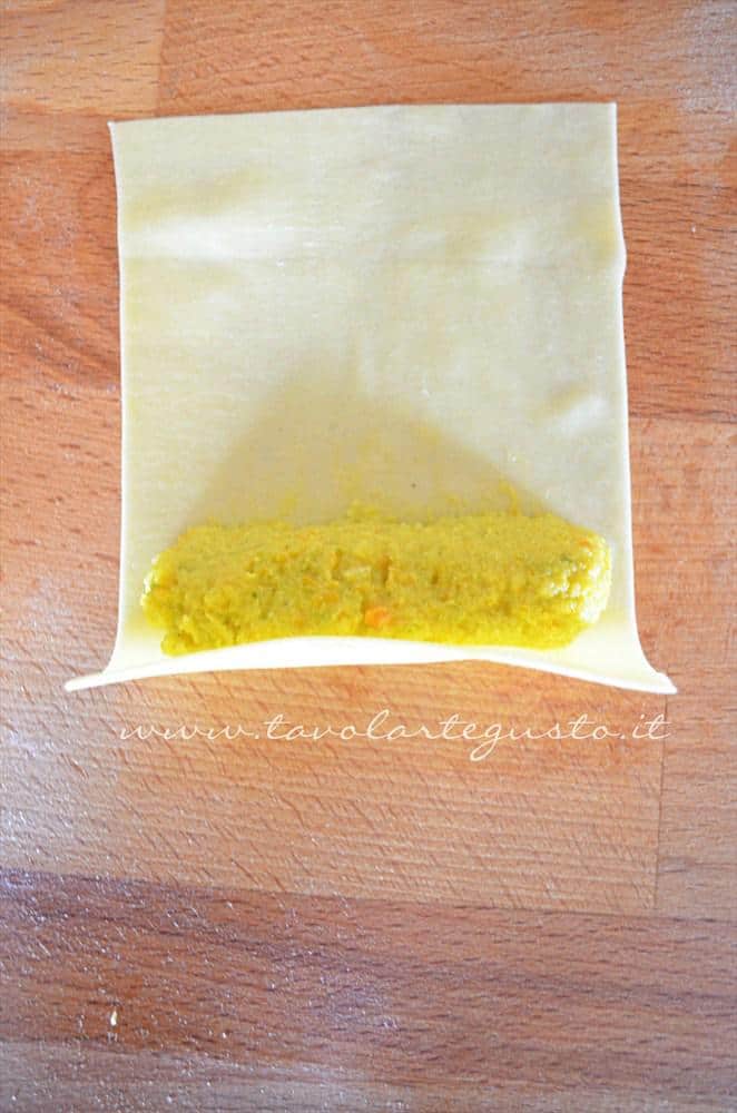 Cannelloni di platessa allo zafferano in sauté di mandorle12 Cannelloni di platessa allo zafferano in sauté di mandorle12