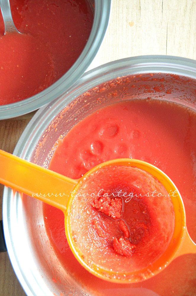 passata di pomodoro fatta in casa6 passata di pomodoro fatta in casa6