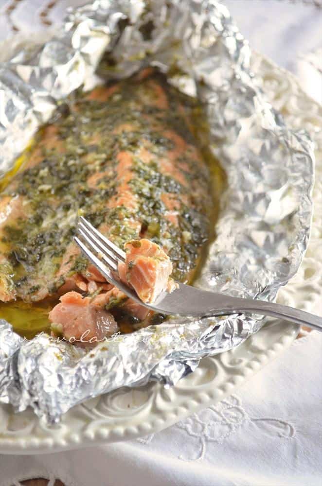 Filetto di salmone al cartoccio- Ricetta. Filetto di salmone al cartoccio- Ricetta.