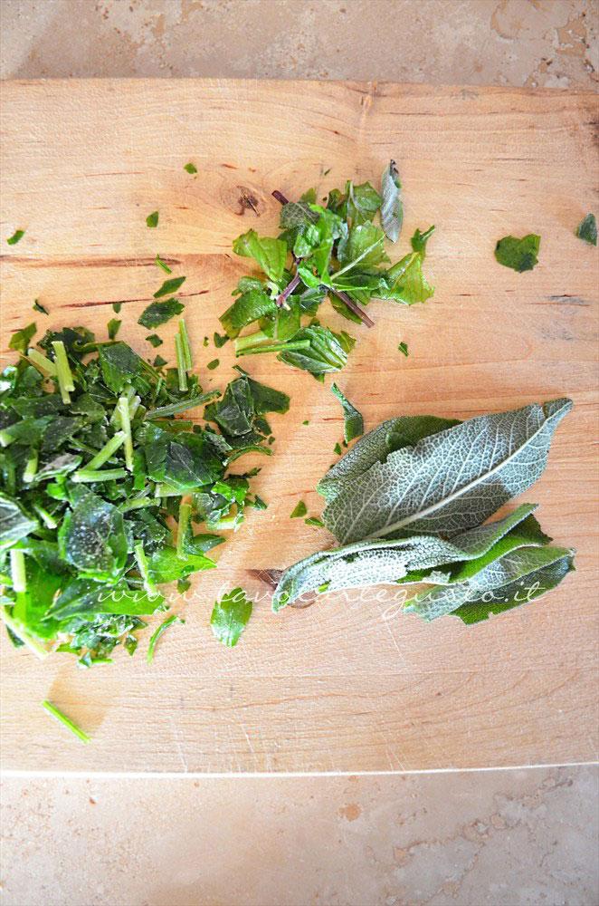 Prezzemolo, menta e salvia - Ricetta Filetto di salmome al cartoccio Prezzemolo, menta e salvia - Ricetta Filetto di salmome al cartoccio