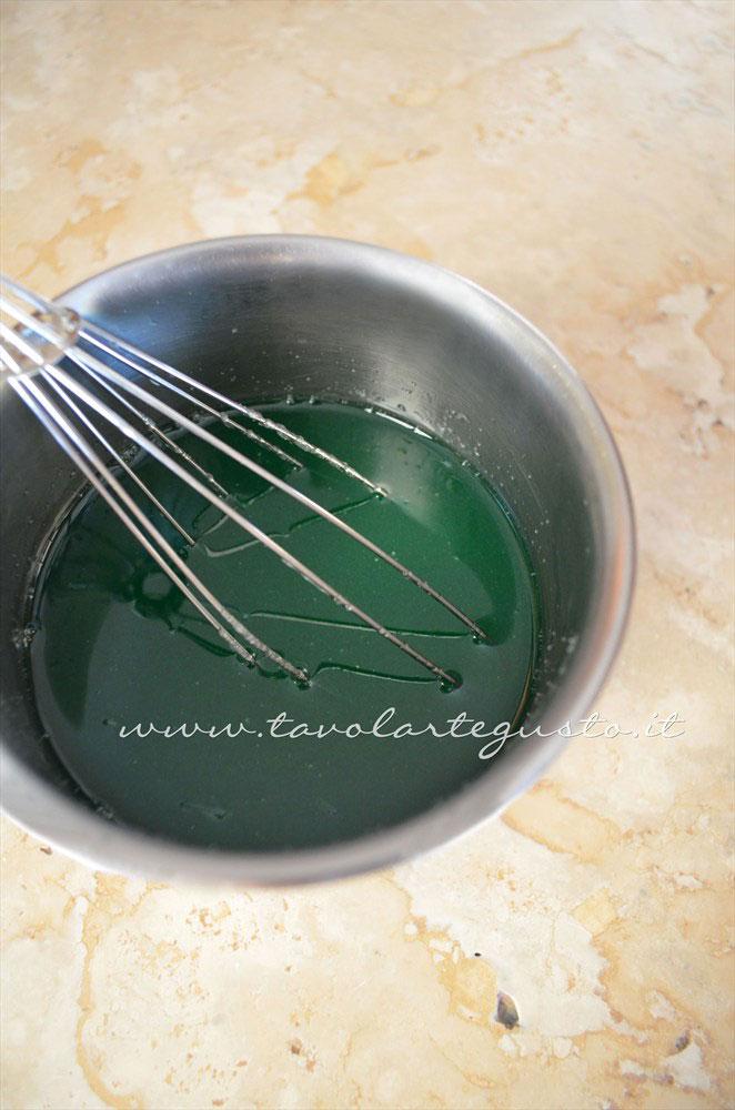 Aggiungere zucchero, limone e menta alla gelatina - Ricetta Caramelle gelatine alla menta - Caramelle gommose - Gelee Aggiungere zucchero, limone e menta alla gelatina - Ricetta Caramelle gelatine alla menta - Caramelle gommose - Gelee