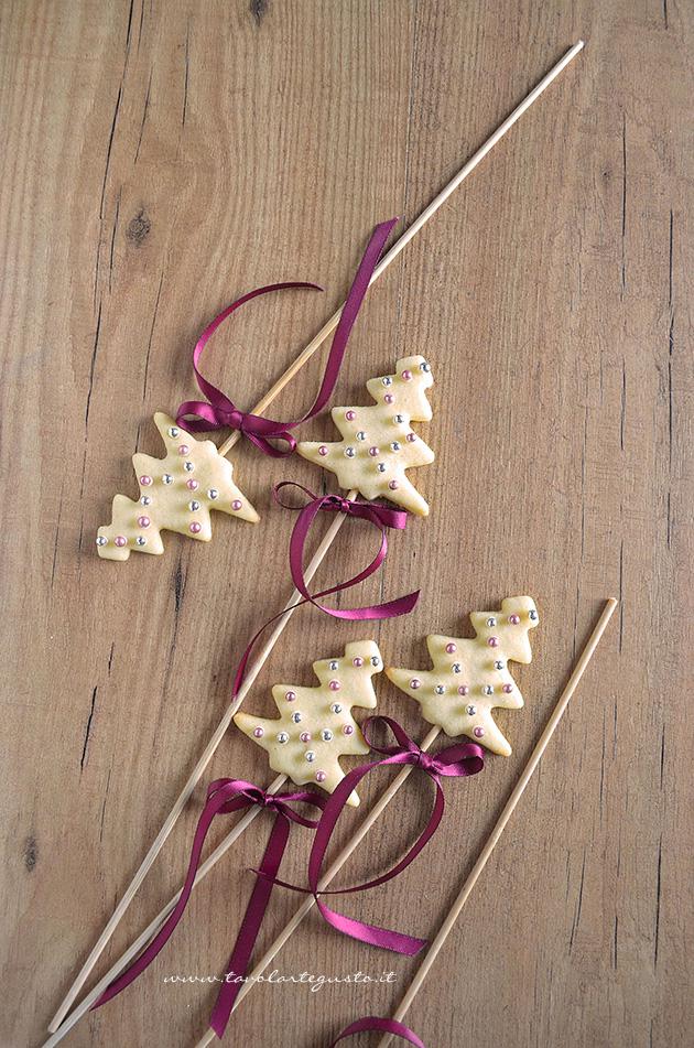 Biscotti lecca lecca natalizi - Christamas cookies pops Ricetta