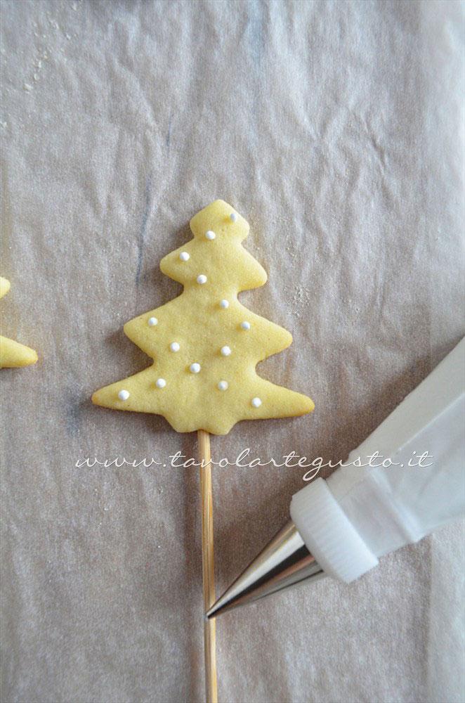 Decorare i Biscotti su stecco(2) -Ricetta Biscotti lecca lecca natalizi (Christmas Cookies pops) Decorare i Biscotti su stecco(2) -Ricetta Biscotti lecca lecca natalizi (Christmas Cookies pops)