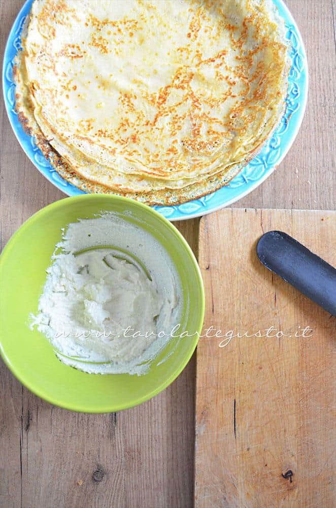 Salare e pepare la ricotta - Ricetta Rotolini di Crepes alla ricotta Salare e pepare la ricotta - Ricetta Rotolini di Crepes alla ricotta