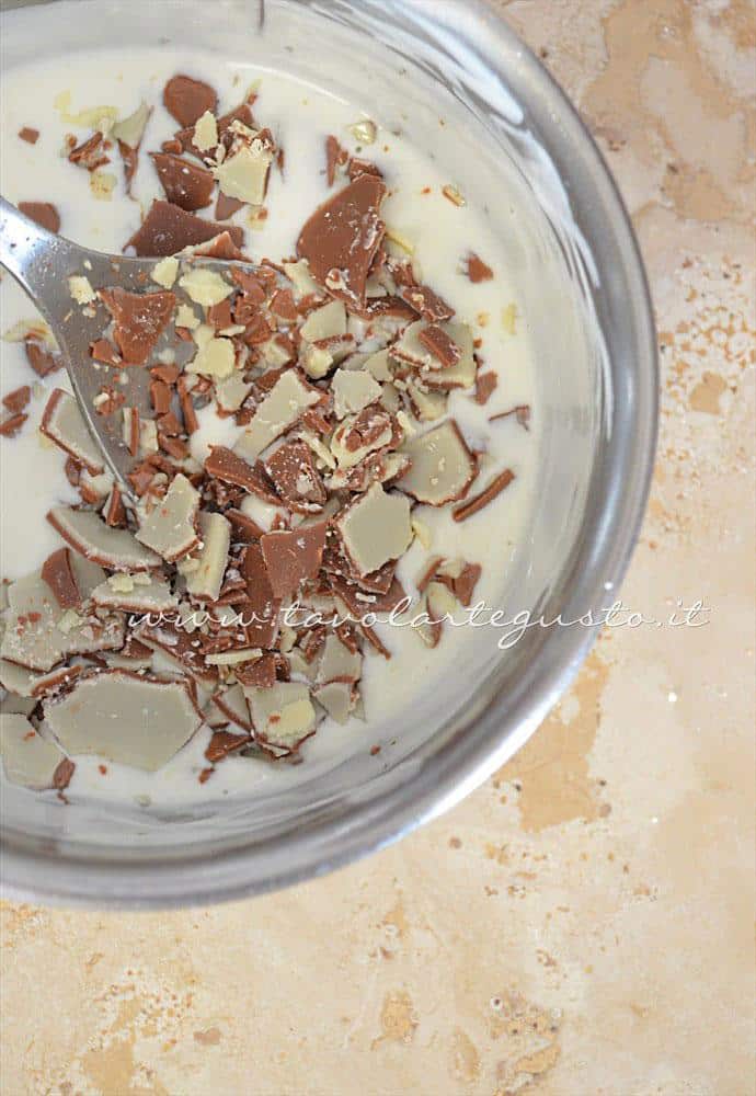 Ganache kinder e nocciole 1- Ricetta Cioccolatini Ripieni Ganache kinder e nocciole 1- Ricetta Cioccolatini Ripieni