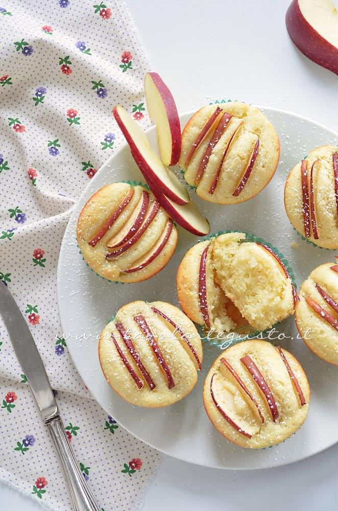 Muffins ricotta e mele - Ricetta muffins ricotta e mele. Muffins ricotta e mele - Ricetta muffins ricotta e mele.