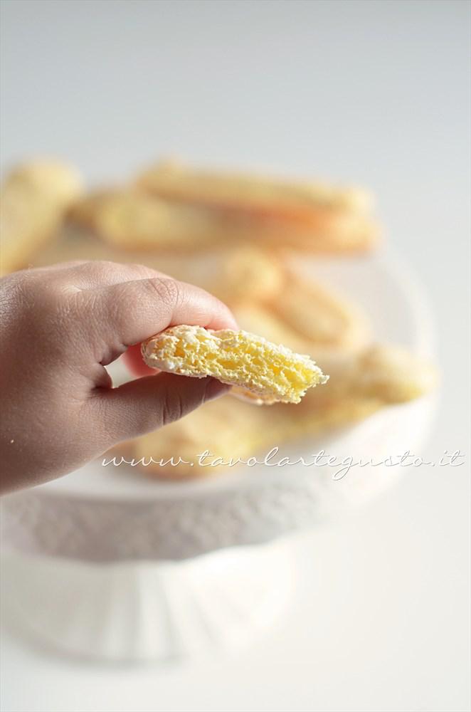 Savoiardi - Ricetta Savoiardi. Savoiardi - Ricetta Savoiardi.