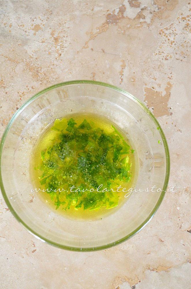 Intingolo per spennellare la seppia - Ricetta Spiedini di Seppie Intingolo per spennellare la seppia - Ricetta Spiedini di Seppie