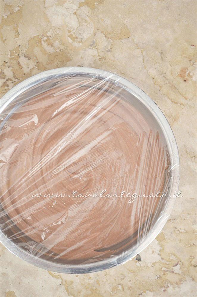 Mousse al gianduia (2) -Ricetta Cannoli di cialda al cacao con Mousse al gianduia Mousse al gianduia (2) -Ricetta Cannoli di cialda al cacao con Mousse al gianduia