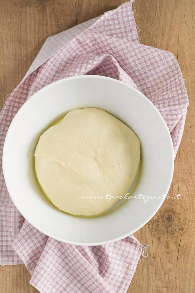 Impasto pronto per lievitare -Ricetta Brioche Salata agli Albumi Impasto pronto per lievitare -Ricetta Brioche Salata agli Albumi