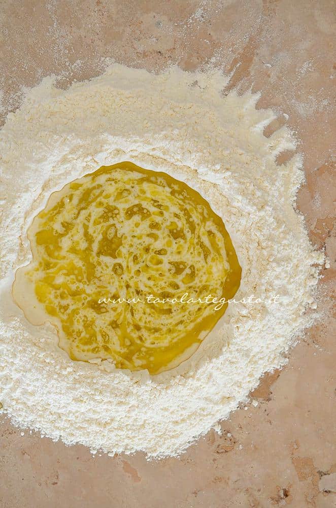 Preparare la Pasta Matta1 - Ricetta Pasta Matta Preparare la Pasta Matta1 - Ricetta Pasta Matta