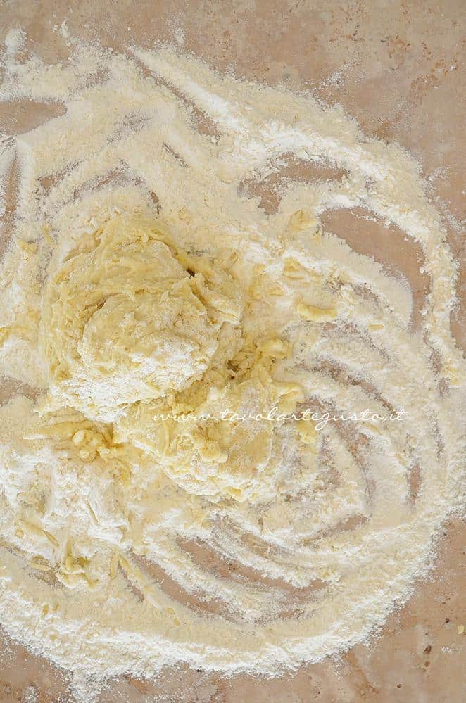 Preparare la Pasta Matta1 - Ricetta Pasta Matta2 Preparare la Pasta Matta1 - Ricetta Pasta Matta2