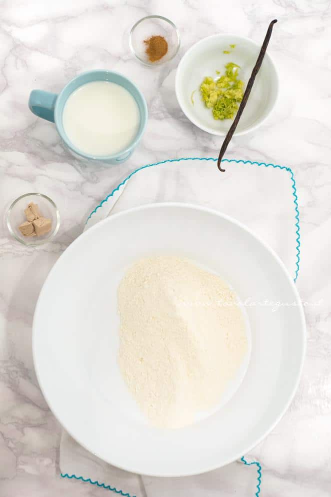 Preparare il poolish 1 - Ricetta Stollen -Cristmas Stollen Preparare il poolish 1 - Ricetta Stollen -Cristmas Stollen