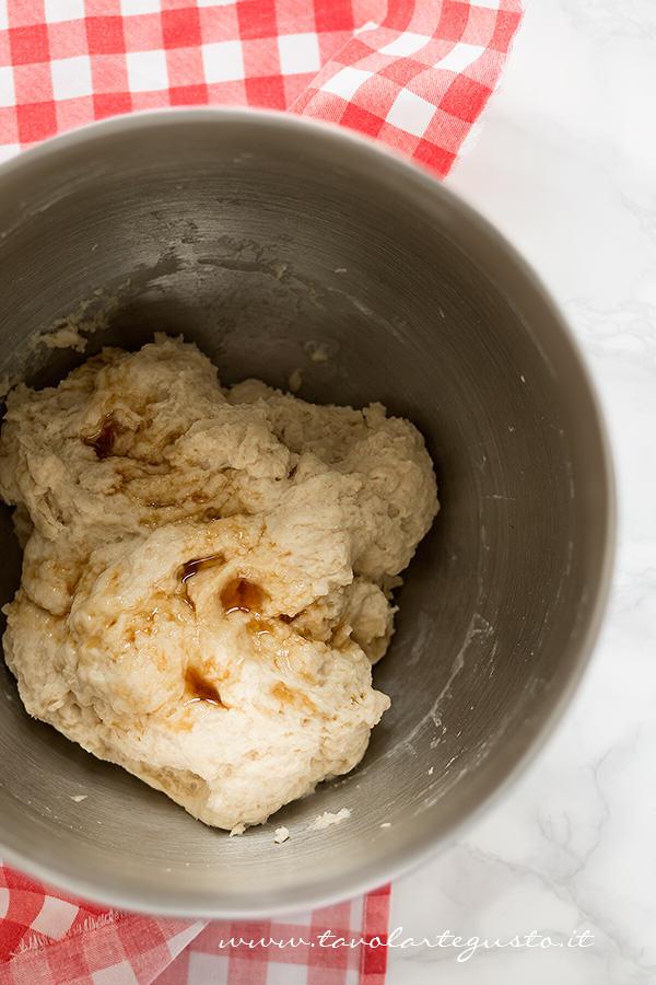 Aggiungere gli aromi - Ricetta Pangoccioli Aggiungere gli aromi - Ricetta Pangoccioli