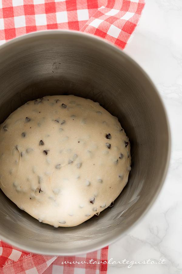 Impasto pronto per la lievitazione - Ricetta Pangoccioli Impasto pronto per la lievitazione - Ricetta Pangoccioli