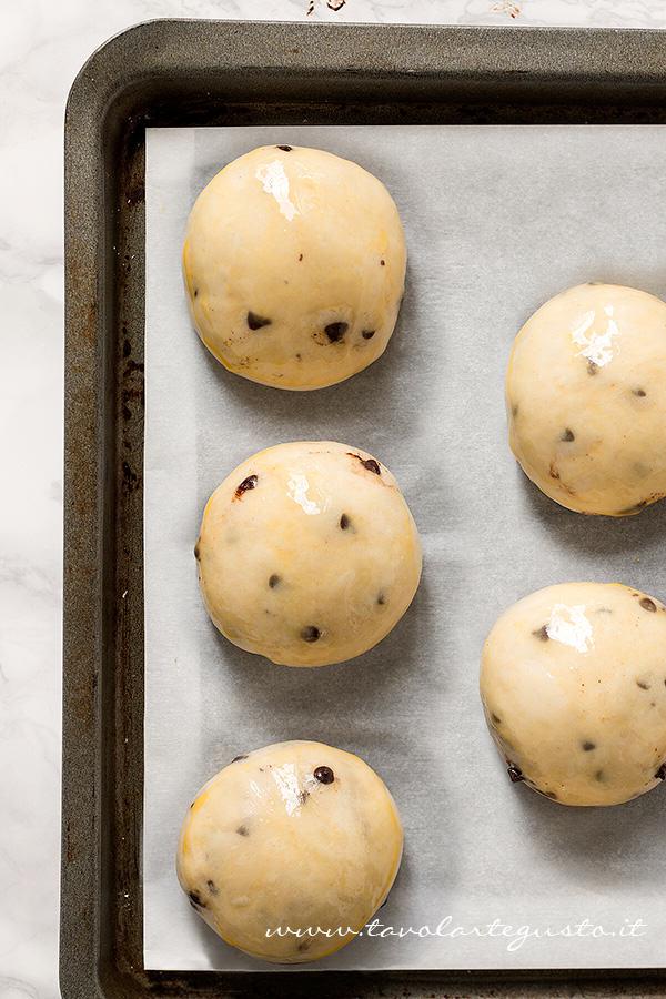 Pangoccioli pronti per essere infornati - Ricetta Pangoccioli Pangoccioli pronti per essere infornati - Ricetta Pangoccioli