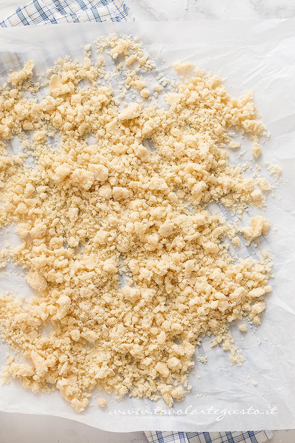 Preparare il Crumble salato (3) - Ricetta Crumble di Verdure Preparare il Crumble salato (3) - Ricetta Crumble di Verdure