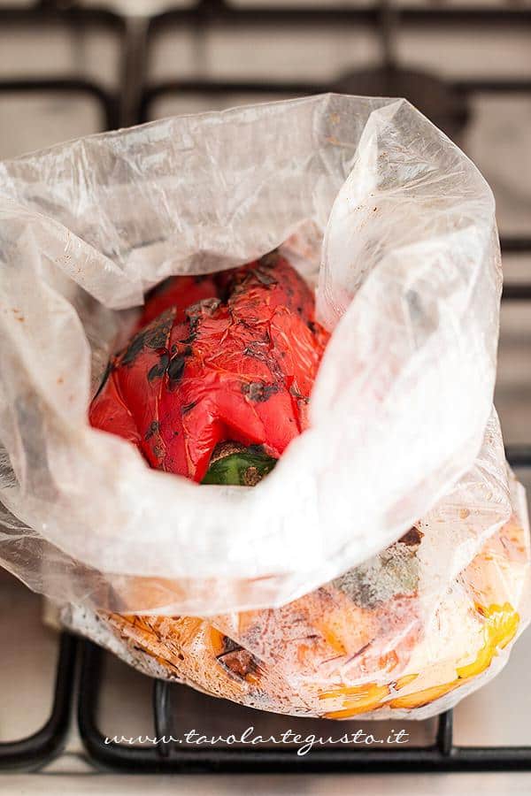 Peperoni arrostiti - come arrostire i peperoni 5- Ricetta Peperoni arrostiti