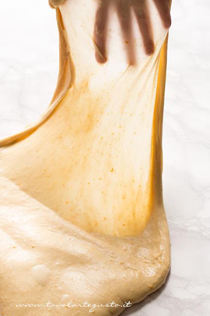 Impasto incordato con il velo - Ricetta Pandorini - Ricetta Pandorini