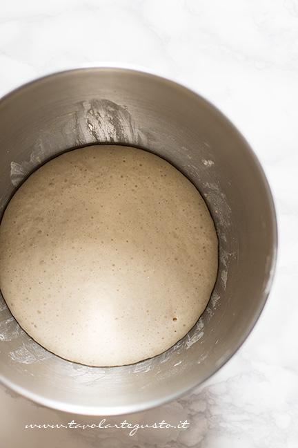 Pre impasto lievitato - Ricetta Pandorini