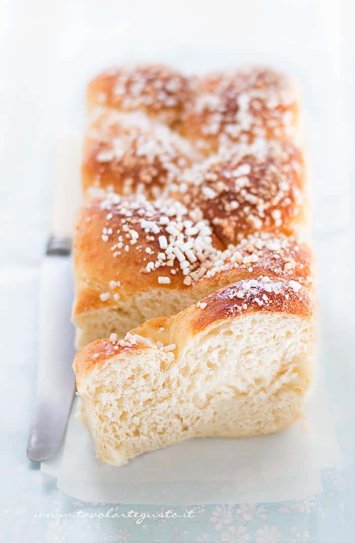 Brioche dolce con solo albumi - Ricetta Brioche dolce agli albumi
