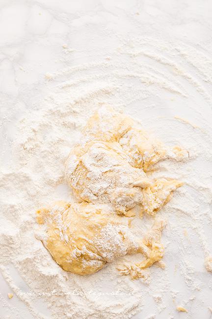 Preparare l'impasto -Ricetta Castagnole