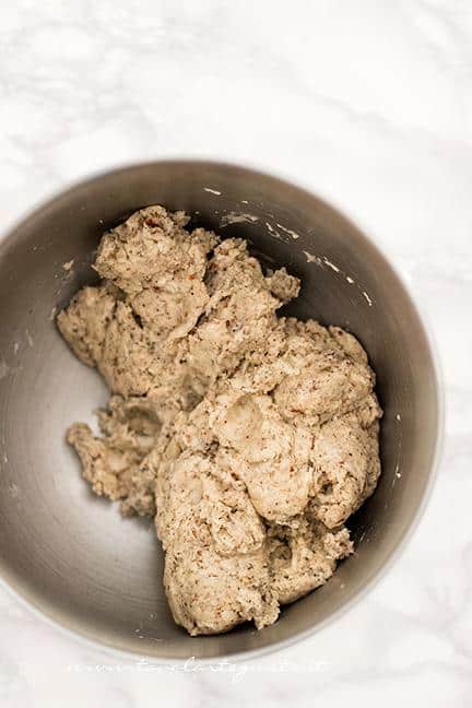 Impasto dei Taralli - Ricetta Taralli sugna e pepe