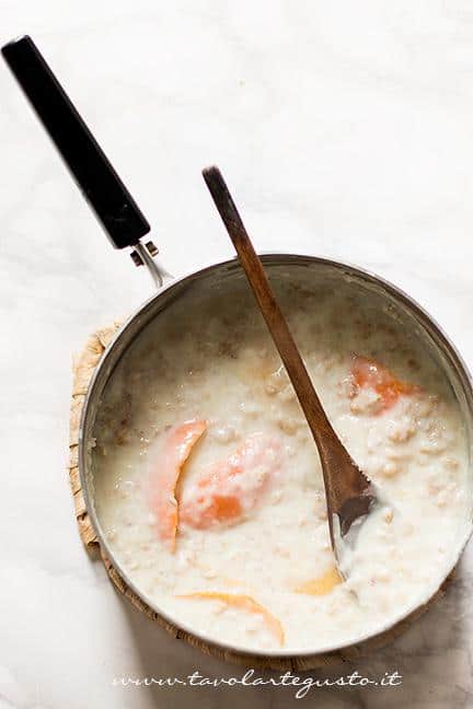 Preparare la crema di grano3 - Ricetta Pastiera napoletana