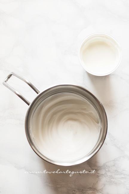 Come fare la Mousse allo yogurt - Ricetta Mousse allo yogurt
