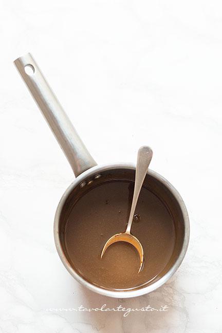 Aggiungere il latte condensato - Ricetta Coppa del nonno