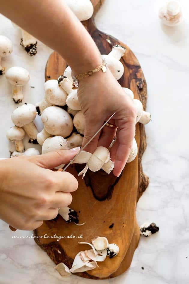 Come pulire i Funghi Champignon 3