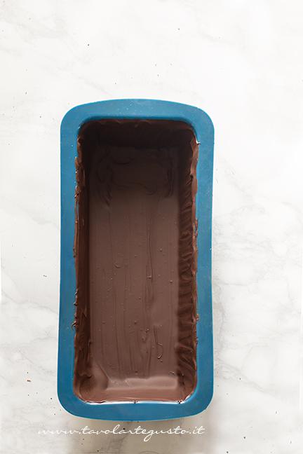 Guscio di cioccolato indurito - Ricetta Torrone dei morti