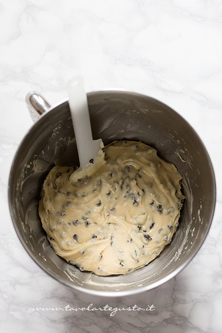 Impasto con gocce di cioccolato - Ricetta Torta con gocce di cioccolato