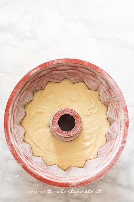 Impasto nello stampo pronto per essere infornato - Ricetta Torta alla Ricotta