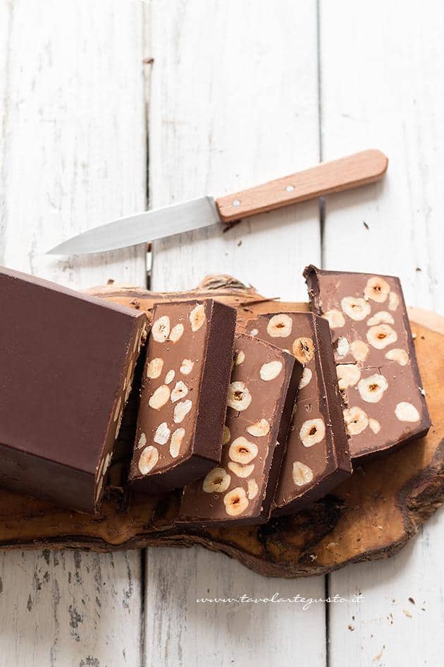 Torrtone dei morti - Ricetta Torrone dei morti morbido al cioccolato (fette)