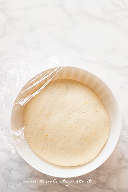 Impasto lievitato - Ricetta Brioche senza burro, senza uova e latte (Brioche all'acqua)