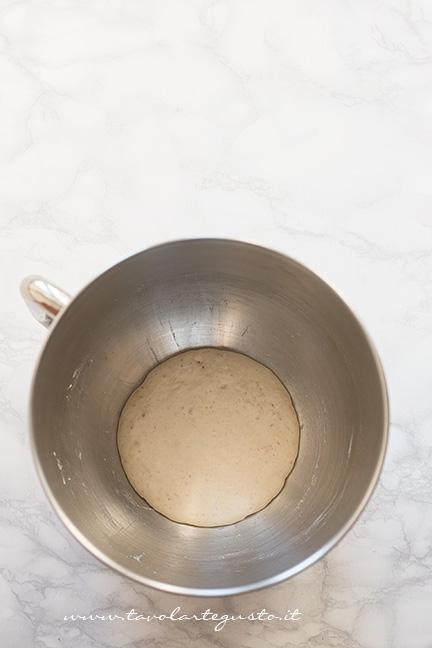 Lievitino pronto - Ricetta Brioche senza burro, senza uova e latte (Brioche all'acqua)