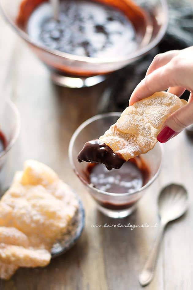 Sanguinaccio dolce di Carnevale con le Chiacchiere - Ricetta Sanguinaccio