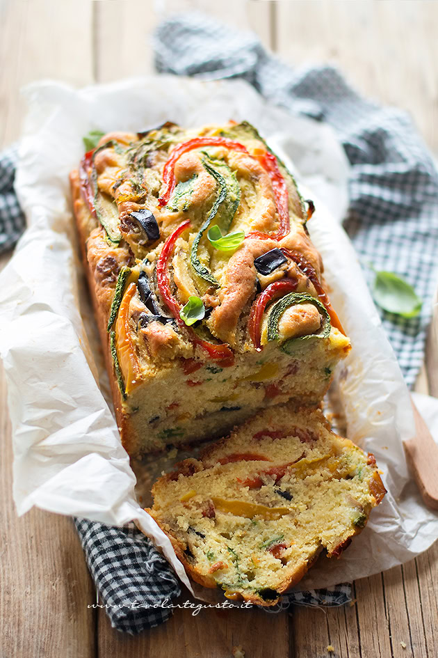 Plumcake salato alle verdure - Ricetta Plumcake di verdure soffice
