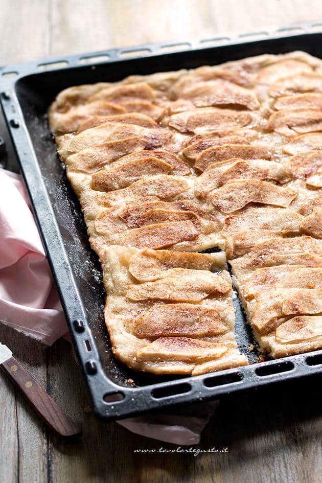 Pizza con le mele facile e genuina - Ricetta Pizza con le mele