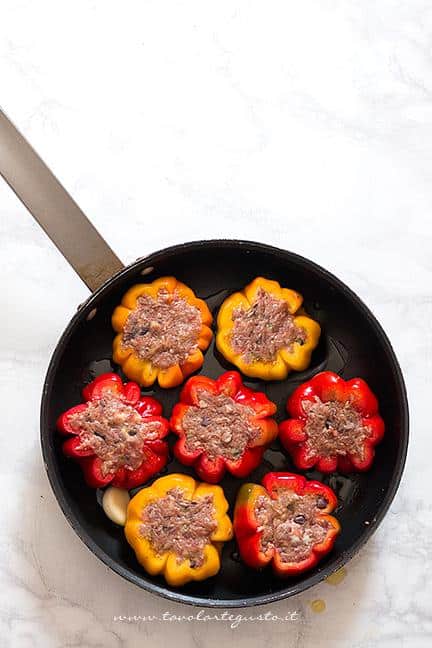 Riempire i peperoni - Ricetta Peperoni ripieni di carne